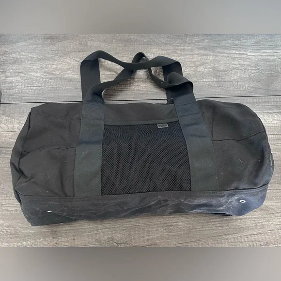 Victoria's Secret PINK Black and White Nylon Duffle Bag - Picture 2 of 4